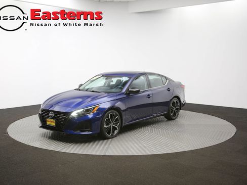 Used 2023 Nissan Altima 2.5 SR w/ SR Premium Package FWD image 53