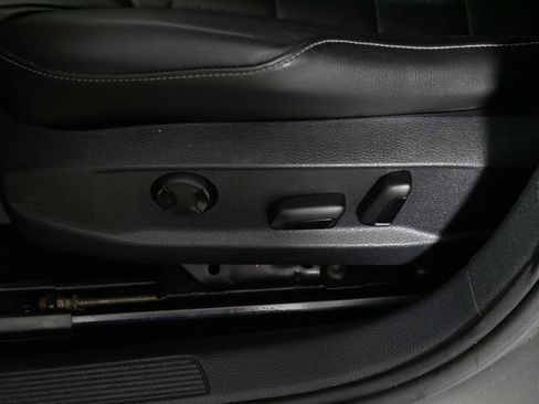 Used 2017 Volkswagen Golf SEL image 20