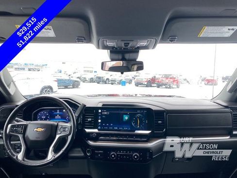 Used 2022 Chevrolet Silverado 1500 LT w/ Convenience Package II image 18
