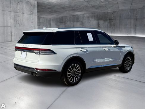 Used 2020 Lincoln Aviator Reserve w/ Equipment Group 201A image 7