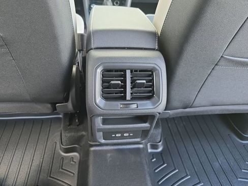 New 2026 Volkswagen Taos SE AWD/4WD image 15
