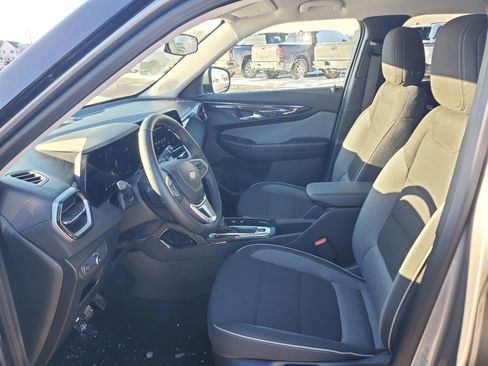 Used 2026 Chevrolet TrailBlazer LT w/ LT Cold Weather Package image 5