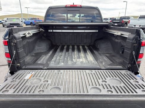 Used 2022 Nissan Frontier PRO-4X AWD/4WD image 13