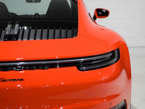 Used 2021 Porsche 911 Carrera RWD image 40