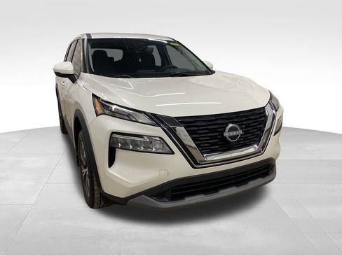 Used 2022 Nissan Rogue SV image 8