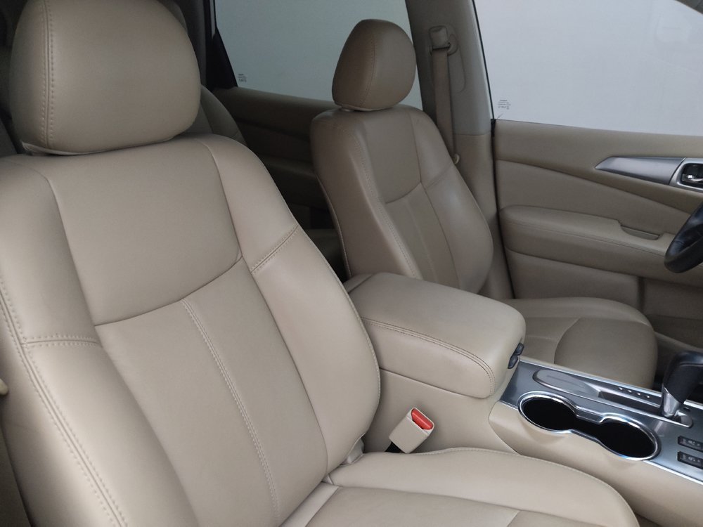 Used 2020 Nissan Pathfinder SL FWD image 21