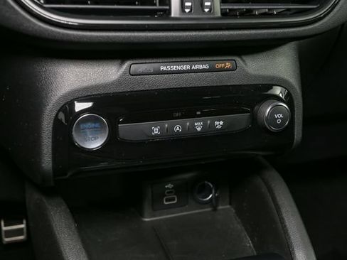 Used 2024 Ford Escape ST-Line w/ Tech Pack #1 AWD/4WD image 28