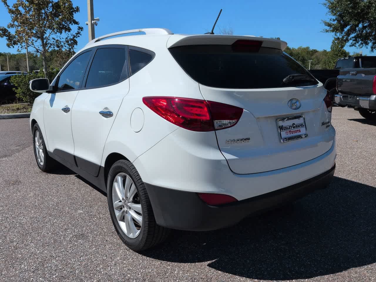 Used 2011 Hyundai Tucson Limited FWD image 4
