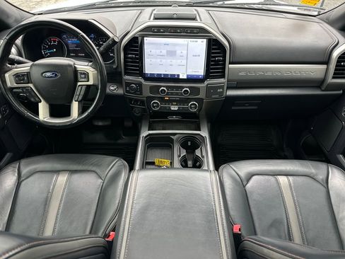 Certified 2022 Ford F350 Platinum w/ FX4 Off-Road Package image 3