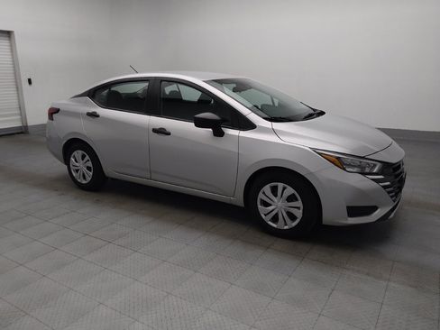 Used 2025 Nissan Versa S w/ Trunk Package FWD image 11