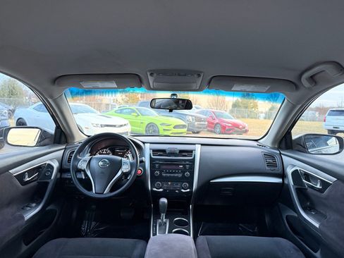 Used 2013 Nissan Altima 3.5 S image 24