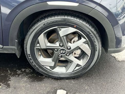 Certified 2023 Hyundai Venue Limited image 7