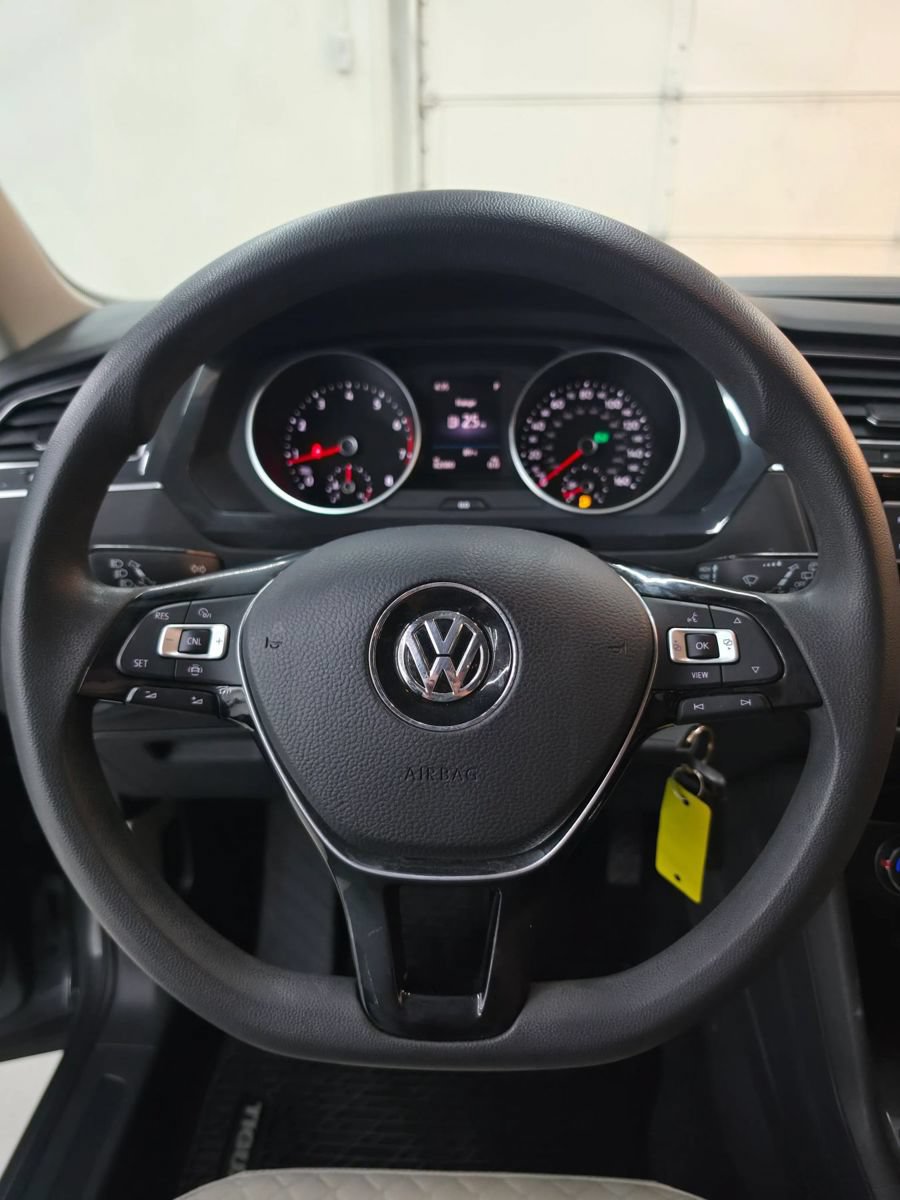 Used 2019 Volkswagen Tiguan S FWD image 21