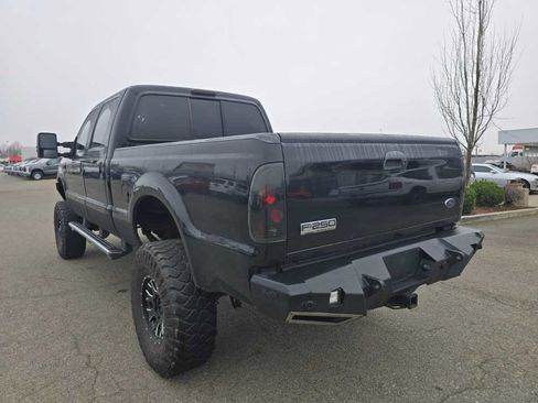 Used 2005 Ford F250 XL AWD/4WD image 3