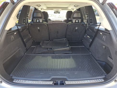 Used 2025 Volvo XC90 B5 Ultra w/ Lounge Package image 30