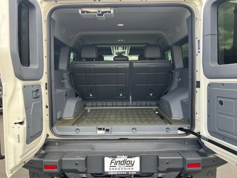 Used 2025 INEOS Grenadier Station Wagon AWD/4WD image 8