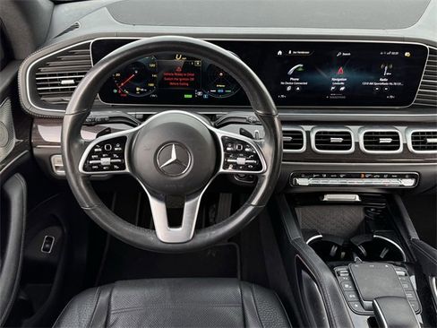 Used 2021 Mercedes-Benz GLS 450 4MATIC image 10