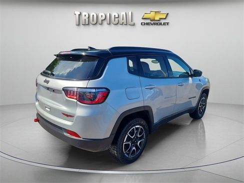 Used 2024 Jeep Compass Trailhawk image 5