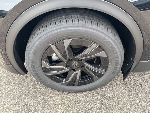 New 2026 Toyota C-HR AWD/4WD image 36