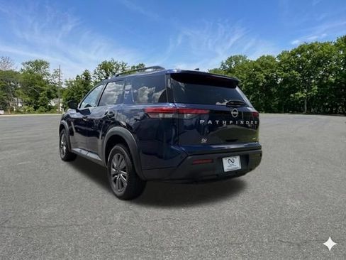 Used 2025 Nissan Pathfinder SV AWD/4WD image 6
