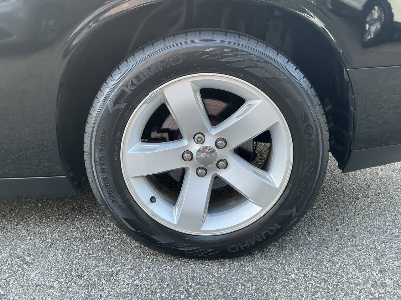 Used 2013 Dodge Challenger SXT RWD image 13