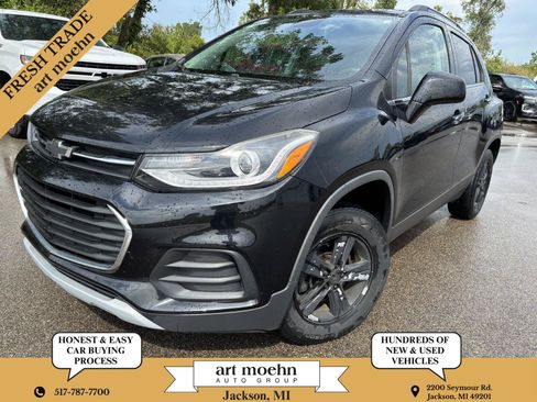 Used 2018 Chevrolet Trax LT w/ Sun & Sound Package AWD/4WD image 1