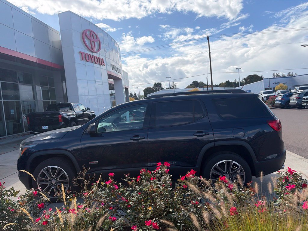 Used 2017 GMC Acadia SLT AWD/4WD image 7
