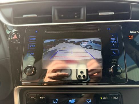 Used 2017 Toyota Corolla LE FWD image 25