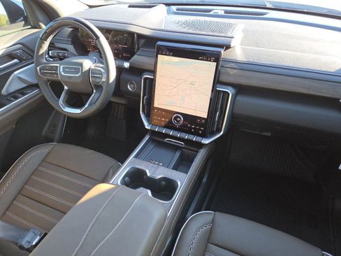 New 2026 GMC Acadia Denali Ultimate w/ LPO, Floor Liner Package image 32