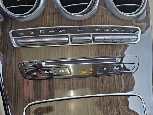 Used 2018 Mercedes-Benz GLC 300 GLC 300 image 19