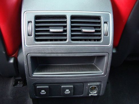 Used 2021 Jaguar F-PACE R-Dynamic S image 35