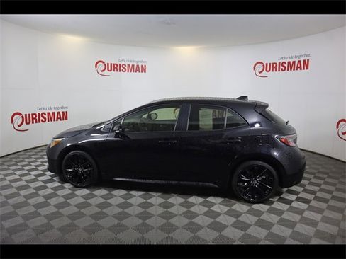 Used 2022 Toyota Corolla SE image 3