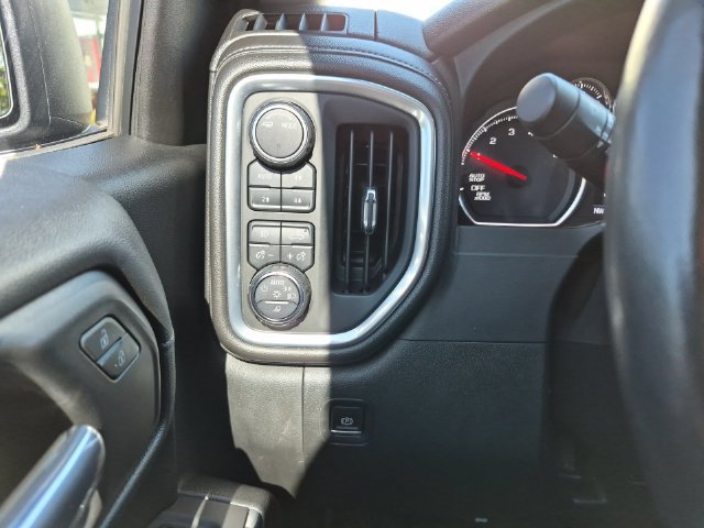 Used 2020 Chevrolet Silverado 1500 RST AWD/4WD image 20
