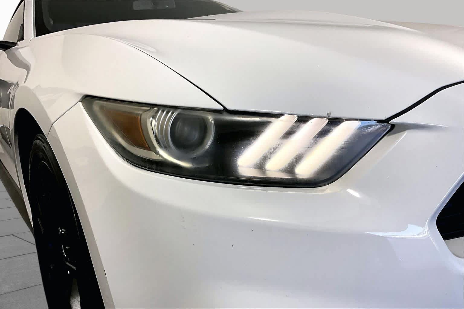Used 2015 Ford Mustang Premium RWD image 24