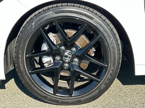 Certified 2025 Honda Civic Sport image 31