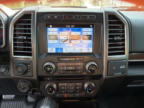 Used 2018 Ford F150 Raptor w/ Equipment Group 802A Luxury AWD/4WD image 19