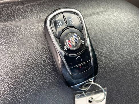 Certified 2020 Buick Envision Essence FWD image 24
