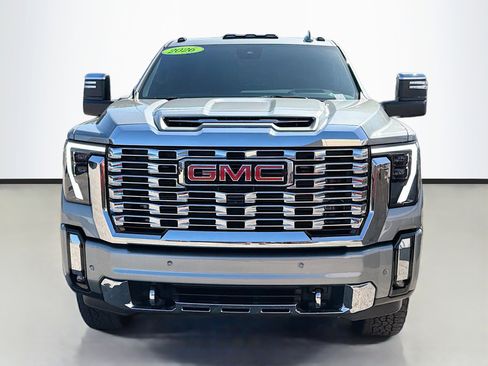 Used 2026 GMC Sierra 2500 Denali w/ Denali Reserve Package image 8
