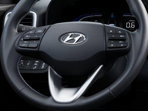 New 2026 Hyundai Venue SEL FWD image 15