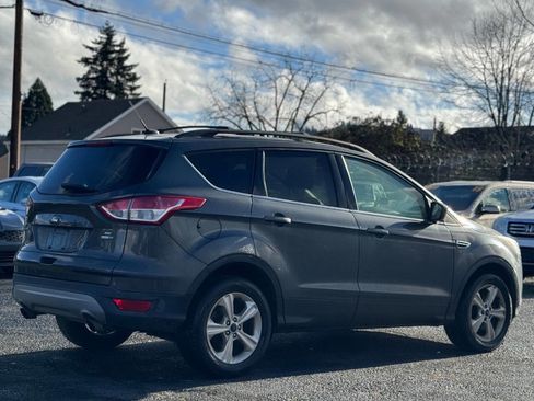 Used 2016 Ford Escape SE w/ Equipment Group 201A image 12