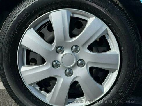 Used 2014 Toyota Prius C Two image 37