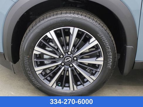 New 2026 Nissan Pathfinder Platinum image 29