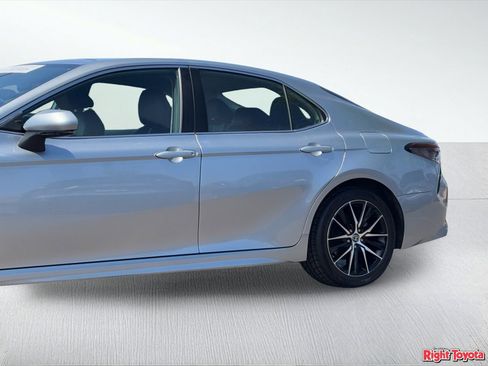 Certified 2024 Toyota Camry SE FWD image 9