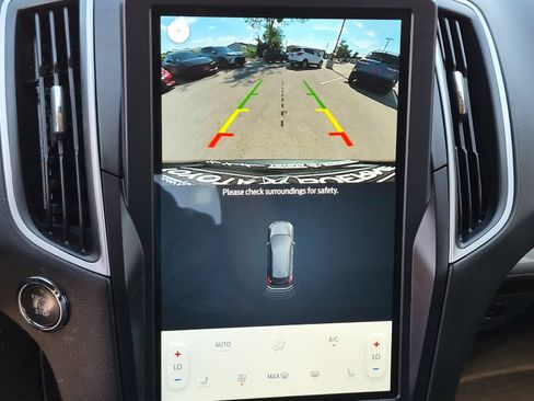 Used 2024 Ford Edge SEL AWD/4WD image 17