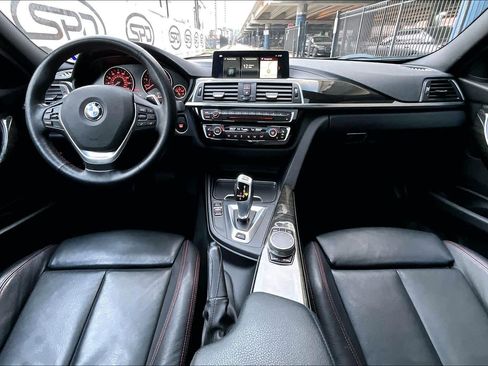 Used 2018 BMW 330e image 16