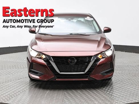 Used 2022 Nissan Sentra SV image 2