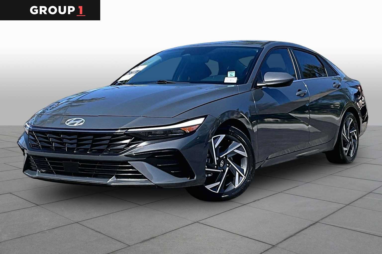 Used 2024 Hyundai Elantra SEL w/ Convenience Package FWD image 1