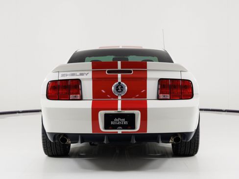 Used 2007 Ford Mustang Shelby GT500 RWD image 4