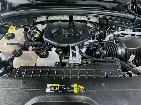 Used 2023 Jeep Grand Cherokee 4WD 4xe image 35
