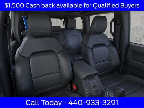 New 2025 Ford Bronco Badlands image 11